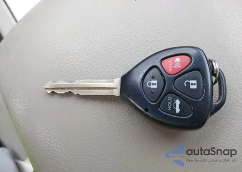 2010 Toyota Camry Le z USA, uszkodzony, nr VIN 4T4BF3EK1AR028906